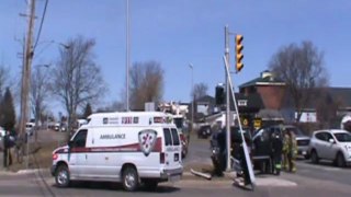 Traffic light snapped MVA injuries