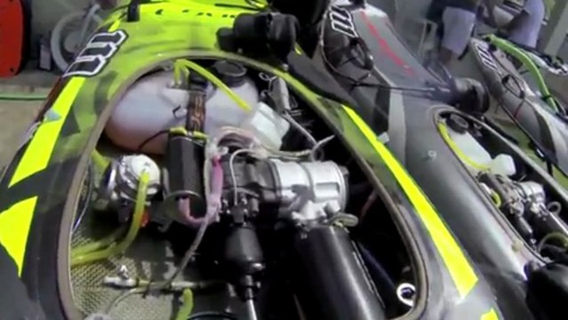 Un nouveau sport arrive : le jet surf, une planche de surf avec un moteur