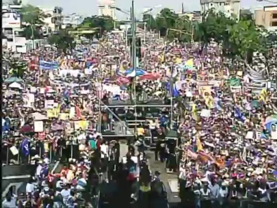 Larenses llenan la avenida Venezuela para cierre de campaña de Capriles en Barquisimeto