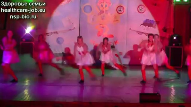 Танцуют дети - Алые паруса Казань