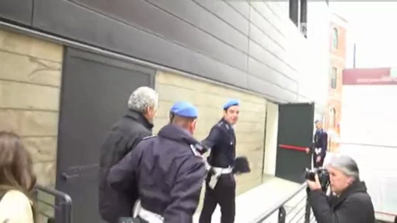 LA DIFESA: ASSOLVETE DEKLEVA