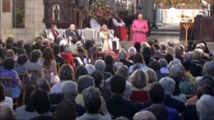 Desmond Tutu demande aux membres du gouvernement...