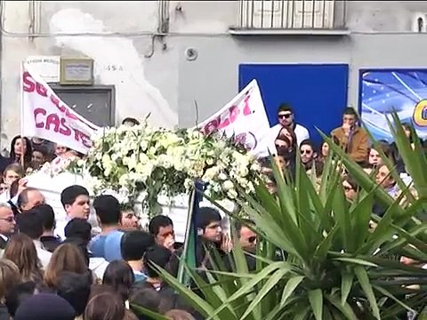 San Cipriano (CE) - I funerali di Emanuele Di Caterino ucciso ad Aversa -1- (11.04.13)