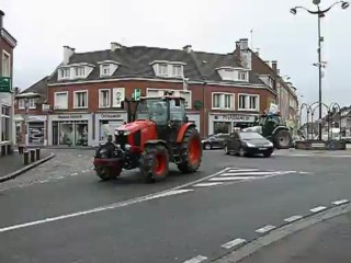 Download Video: Grandvilliers : les éleveurs partent manifester à Beauvais