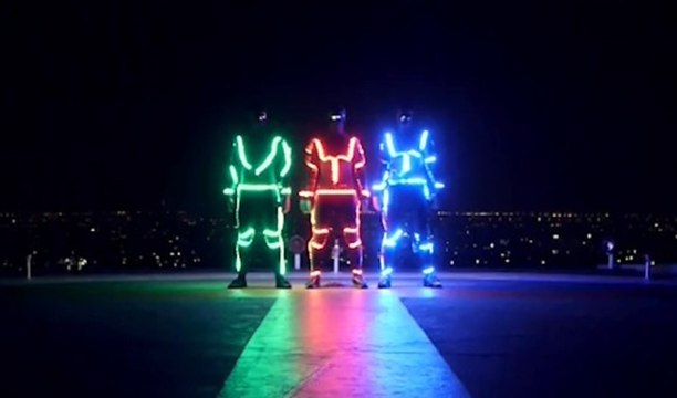 Light Emitting Dudes - LED Freerunning - 2011