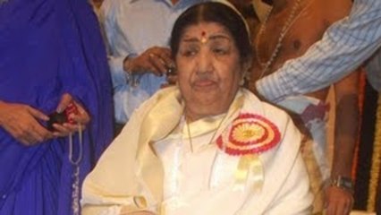 Lata Mangeshkar Inaugurates Vishwashanti Sangeet Kala Academy