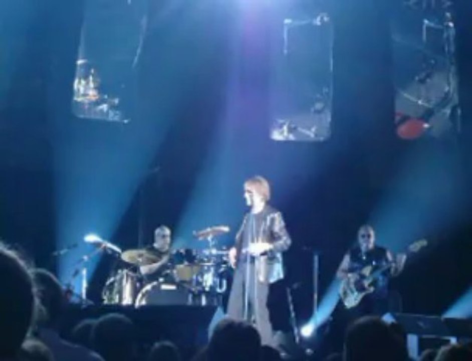 Jacques Dutronc - L'Hymne A L'Amour (Moi L'Noeud) Live @ PARIS Le Zenith 15.01.2010