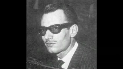 Yaşar Güvenir - ÇOK GÖRMEYİN NE OLUR