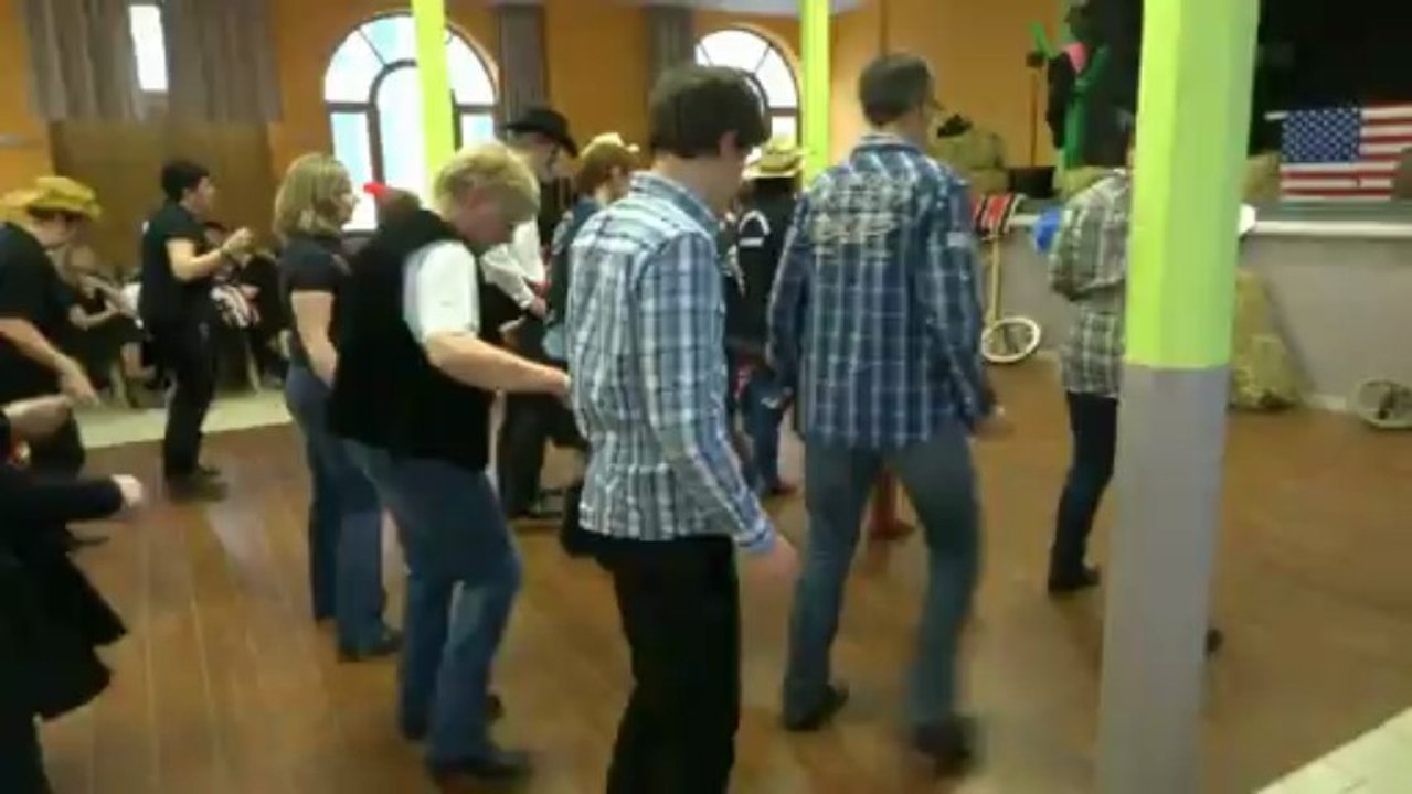 Sortie "Amical Danse Country "  02 Bal Country de Montcornet le 24.02.2013