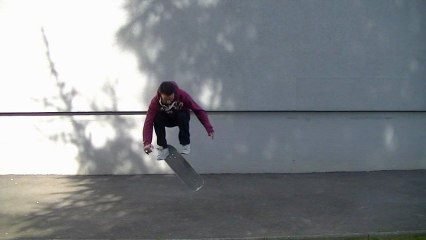 Tricks Tips : Le Pop Shoove-it Front