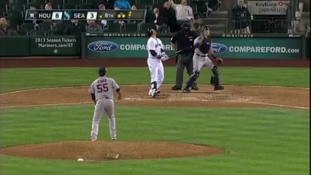 Baseball : il rattrappe la balle avec sa bière