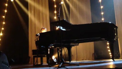 Coeur de pirate Fondu au noir live @ les Sables d'Olonne