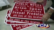 USA : Un panneau d'avertissement devant les maisons des violeurs