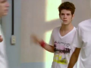 Gabriel marca encontro de bandidos com Moisés