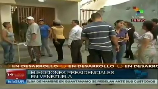 Masiva afluencia de votantes en parroquia Antímano, Caracas