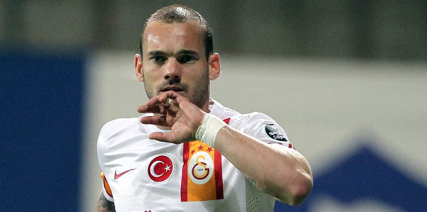Un but somptueux de Sneijder servi par Didier Drogba !
