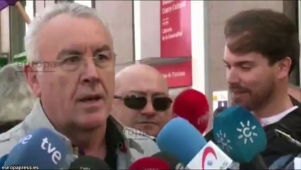 Cayo Lara expresa su rechazo hacia la monarquía