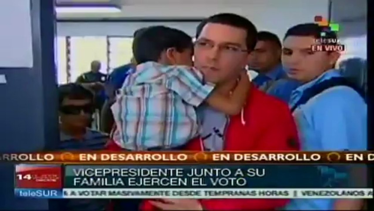 Vota vicepresidente Jorge Arreaza