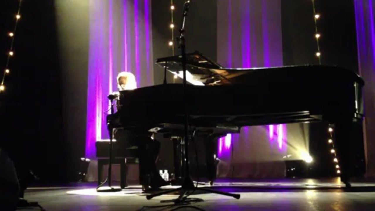 Coeur de Pirate Cap diamant Live @ Les Sables d'Olonne