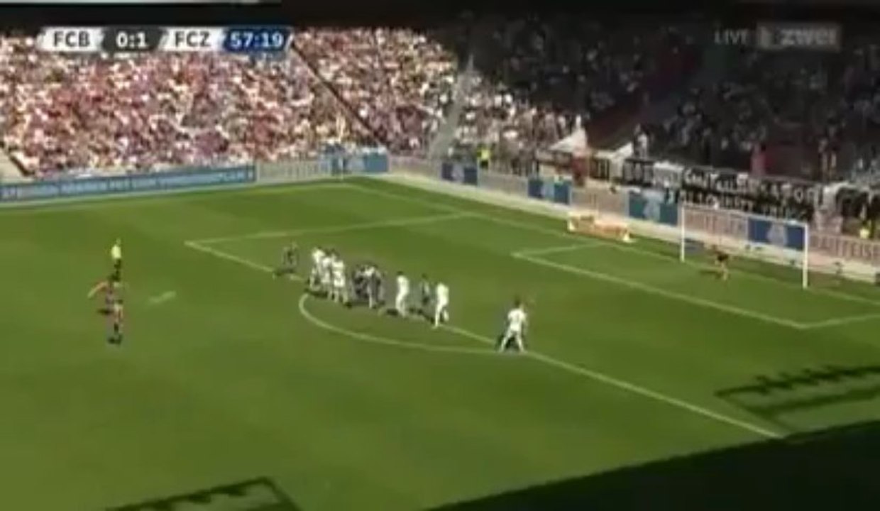 Alexander Frei finit sa carrière en beauté !