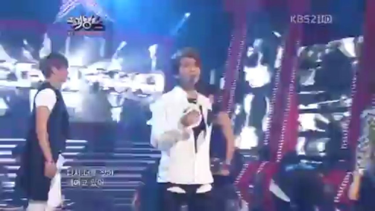 SHINEE - Stranger LIVE