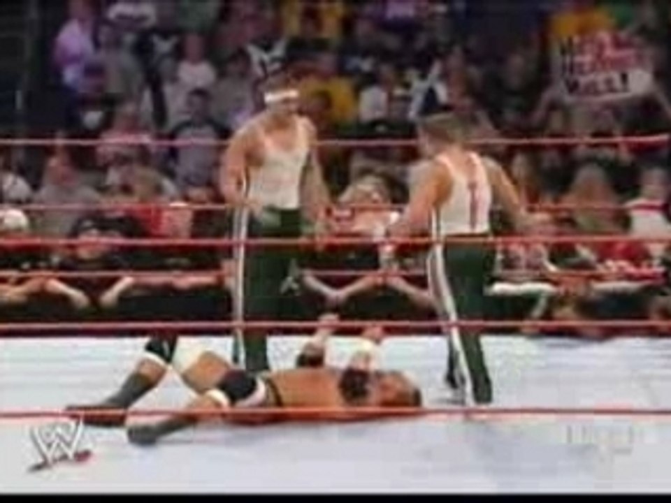 Spirit Squad vs triple H and help HBk