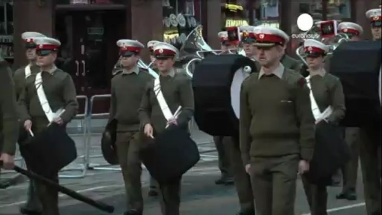 Dernières répétitions avant les obsèques de la Dame...