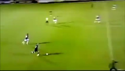 Ο πανηγυρισμός του Ντι Κάνιο (Νορθάμπτον-Σουίντον)