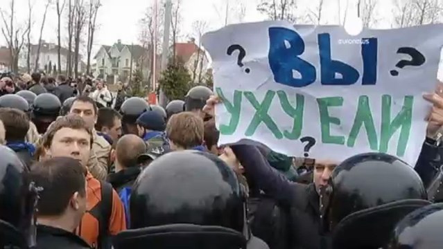 Ucraina: nuova manifestazione davanti a residenza...