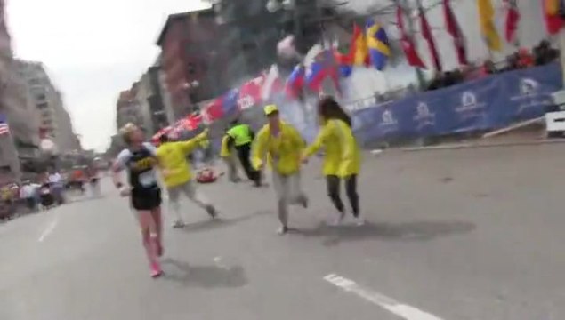 Bomb Boston Marathon Explosion (HD)