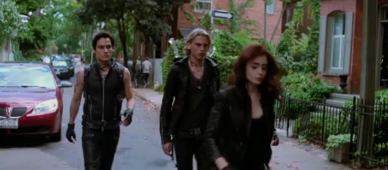 Cazadores de sombras: Ciudad de Hueso - Trailer 2 en español HD