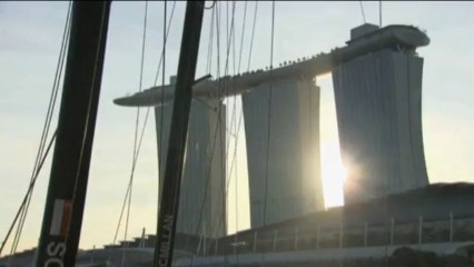 Extreme Sailing: Alinghi schnappt sich Sieg in Singapur