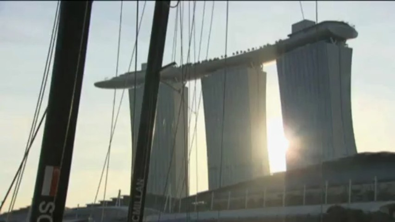 Extreme Sailing: Alinghi schnappt sich Sieg in Singapur