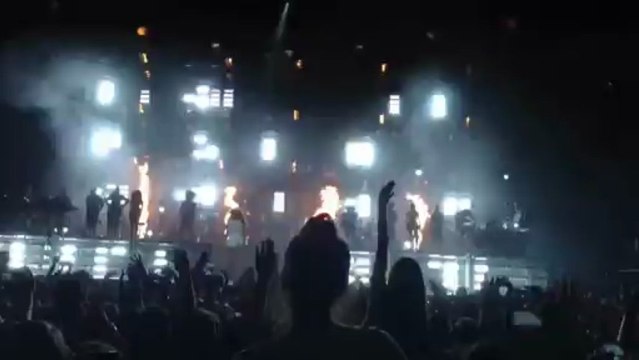 Beyonce - Run The World (Opening The Mrs. Carter Show, Belgrade, Serbia, 15.04.2013.)