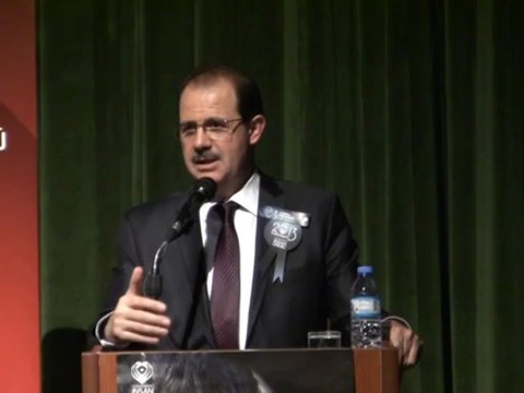 Rektör Coşkun Hz. Peygamber ve İnsan onurunu anlattı