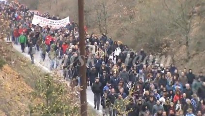 Όμορφη και παράξενη πατρίδα, Σκουριές 25 Μαρτίου 2013