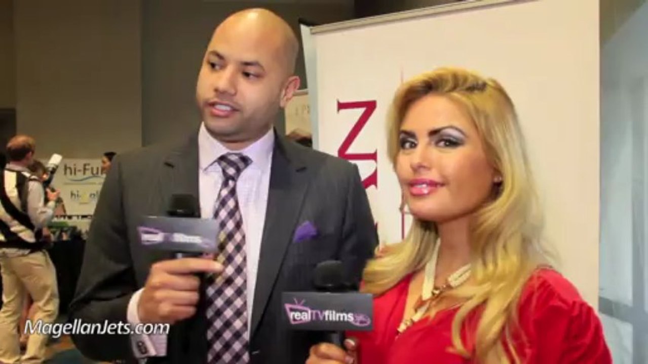 Anthony Tivnan, Magellan Jets, GBK Gifting Suite, Oscars 2013, Tia Barr, RealTVfilms