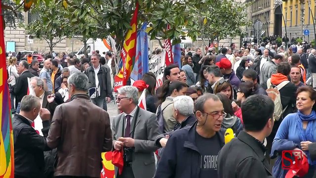 Napoli - La manifestazione dei dipendenti comunali (16.04.13)