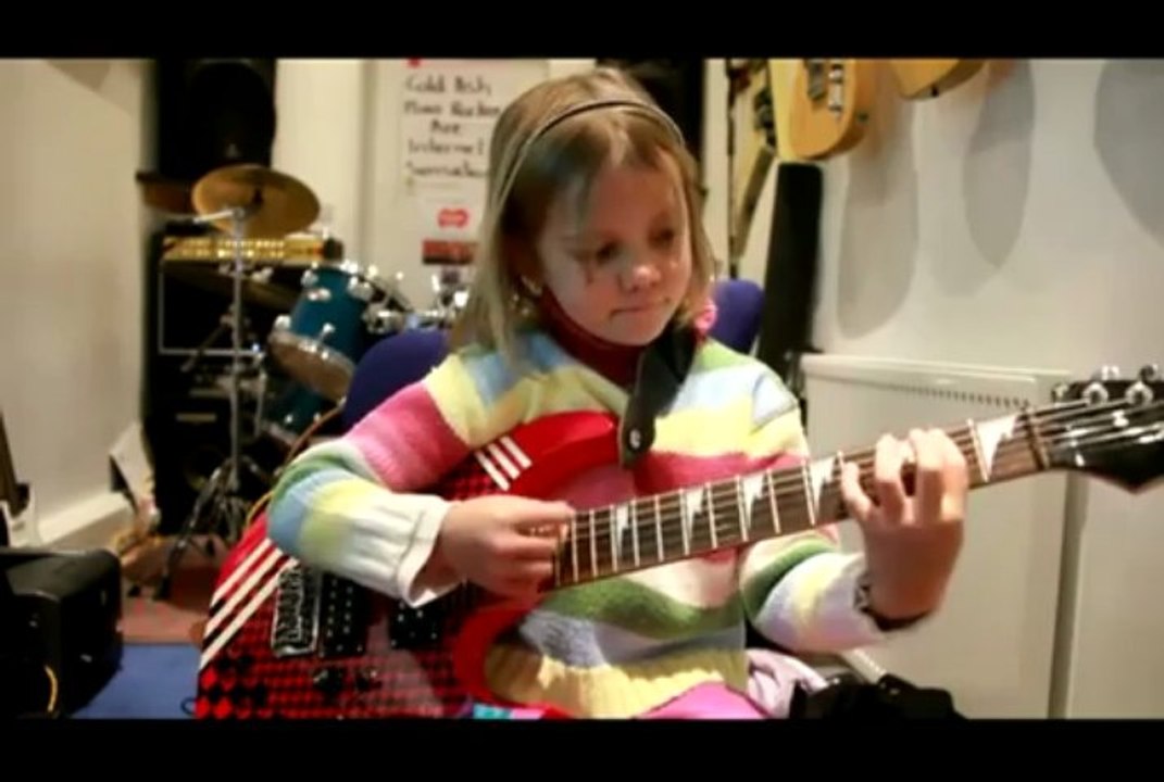 Rock Princess - Sweet Child O Mine by Guns n Roses