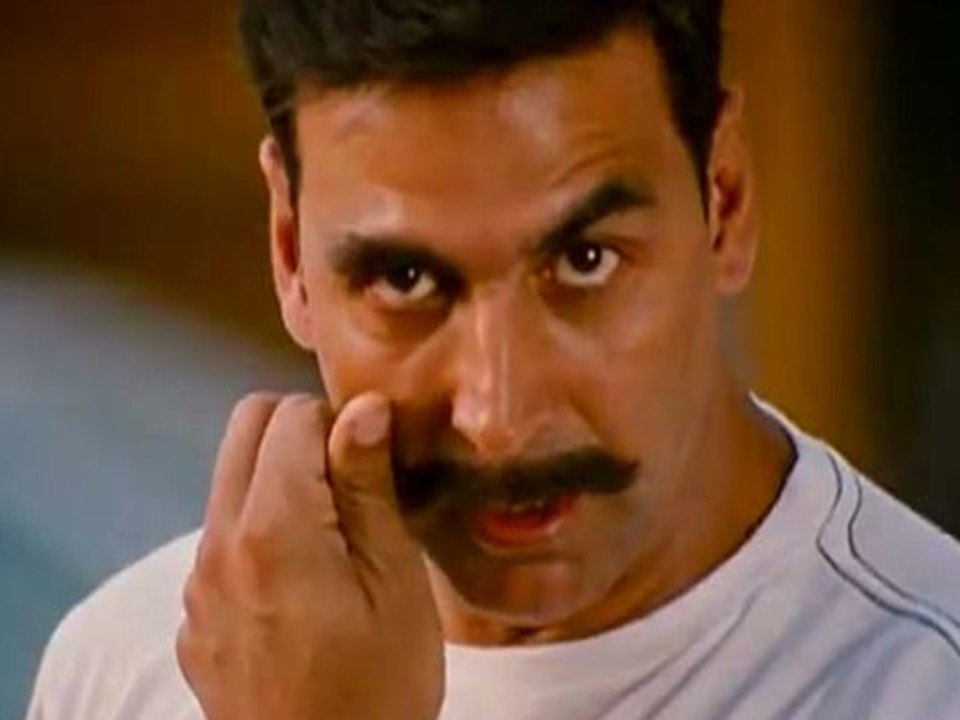 Akshay Kumar Turns Gabbar