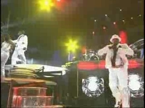 Usher Caught up live puerto rico