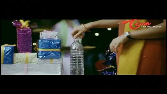 Hilarious Scene Between Vivek & His Wife