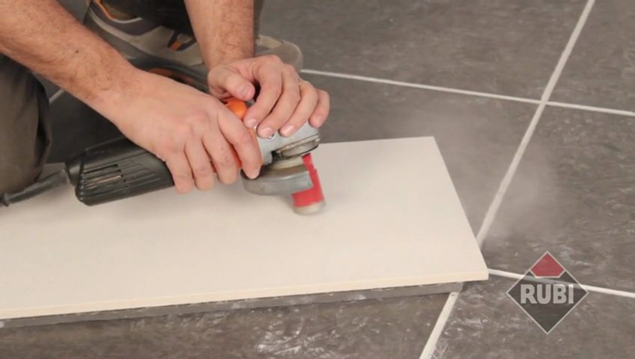 Comment faire un trou dans du carrelage ?