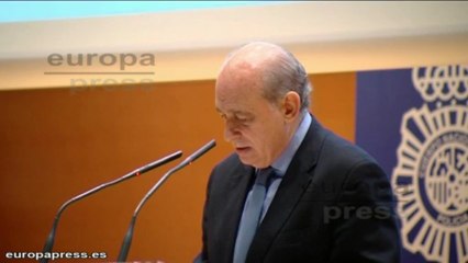 Interior: "Los explotados son los esclavos del S.XXI"
