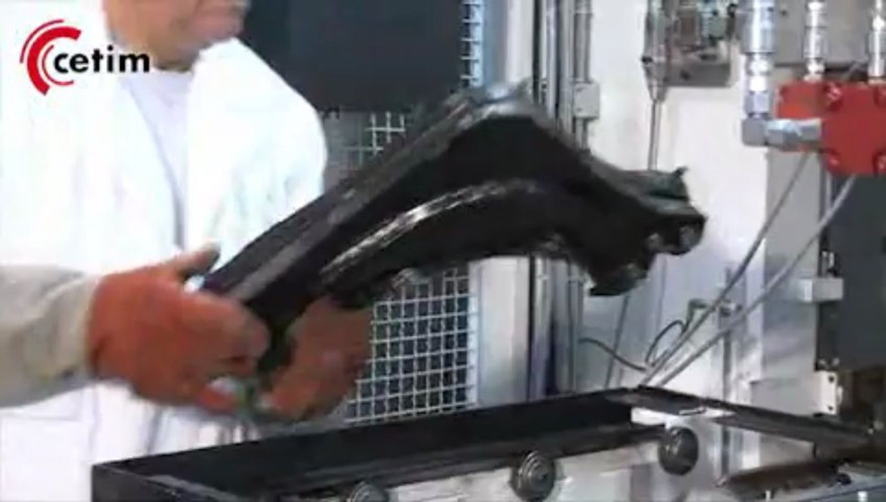 triangle de suspension automobile composite