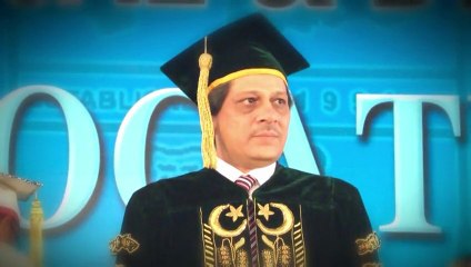 4th Convocation of Karachi Medical and Dental College 2012  " KMDC " - Governor Sindh Dr. Ishrat-ul-Ebad Khan