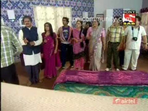 Hum Aapke Hai In Laws - 17th April 2013 pt2