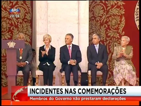 Bandeira Nacional de Portugal hasteada ao contrário nas Comemorações do 5 Outubro de 2012 FAIL