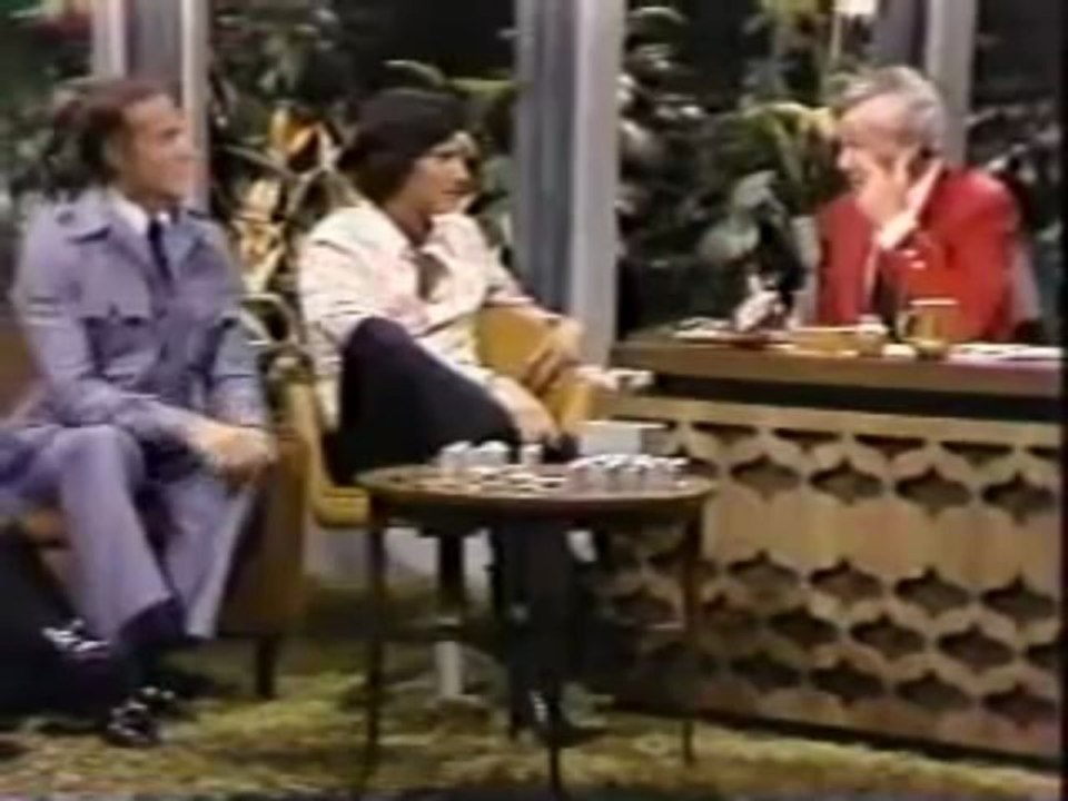 James randi exposes uri geller and peter popoff