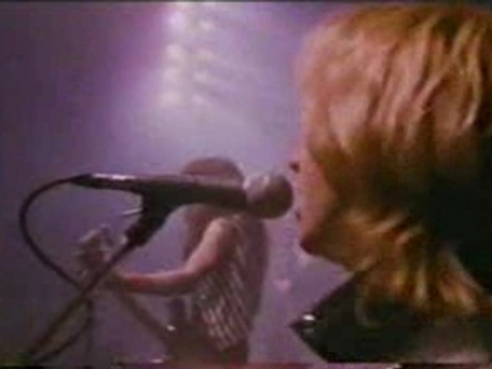 Iron Maiden - Run To The Hills